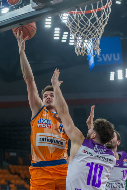 前场的攻击 前场的攻击